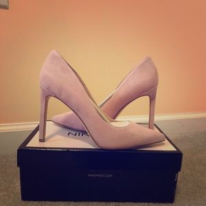 Nine West Pink Suede Pumps 👝👠